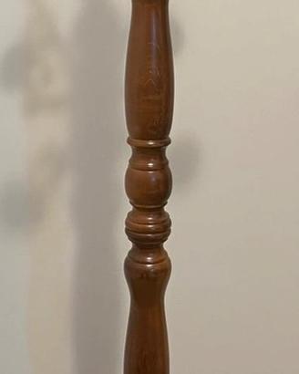 Elegante attaccapanni in legno massiccio e ottone