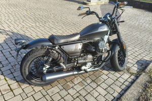 Moto Guzzi bobber v9