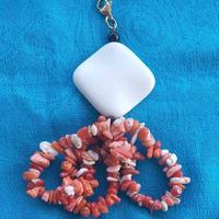 Ciondoli di corallo e Agata e pietre naturali