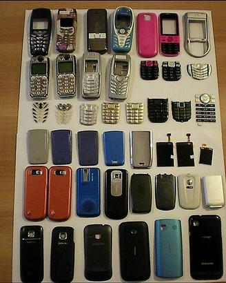 Ricambi e Cover per vecchi telefoni (NOKIA, ecc.)