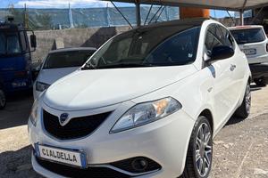 Lancia Ypsilon 1.2 69 CV 5 porte Platinum