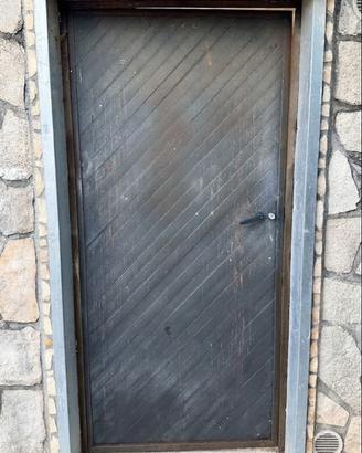 Porta artigianale in ferro battuto da verniciare
