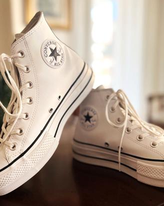 Converse Chuck Taylor All Star Platform Leather