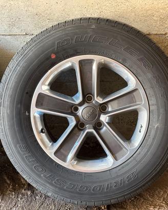 5 Cerchi Originali e gomme Wrangler 255/70 R18