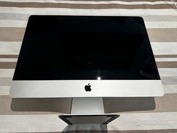 Apple iMac 21,5" SSD,con tastiera e mouse BT orig.
