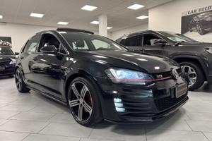 Volkswagen Golf GTI 2.0 TSI DSG TETTO