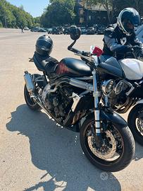 Triumph 955