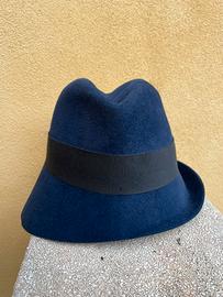 Cappello blu