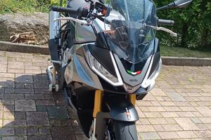 Aprilia Tuono 1100