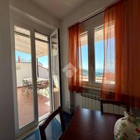 2 LOCALI A BARANO D'ISCHIA