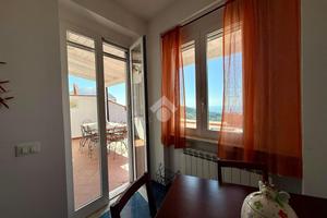 2 LOCALI A BARANO D'ISCHIA