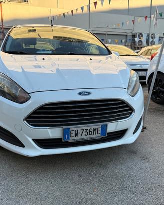 Ford Fiesta 1.5 TDCi 75CV 5 porte Titanium