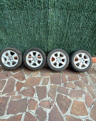 4x Cerchi Originali  Audi A4 B8 r 16 | 8K0601025F