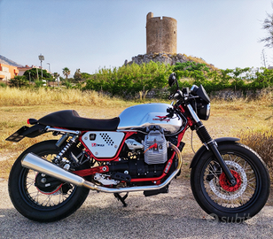 Moto Guzzi V7 Racer