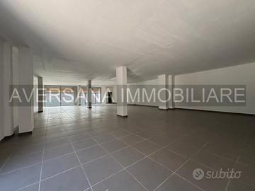 Locale commerciale di 310 mq e 200 mq deposito