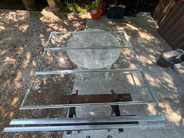 Parete a pannelli pieghevoli in vetro per vasca