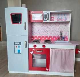 Cucinetta giocattolo per bimbi