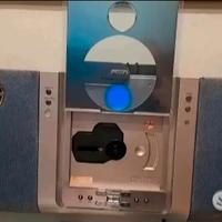Stereo CD/Radio marca Philips