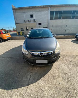 Opel corsa 1.2 gpl