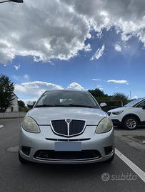 LANCIA Y