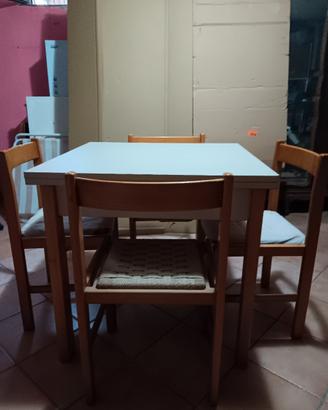 Tavolo allungabile+6 seggiole
