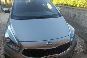Kia carens 7 posti