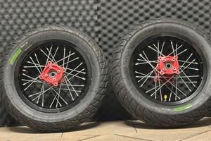 Cerchi Faba 12 pollici + gomme rain Sava