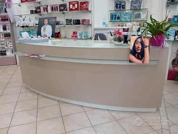 Arredamento e mobili per nogozio