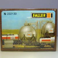 Scala N 1:160 - Serbatoio gas treni con magazzino