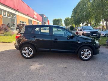 Nissan Qashqai 1.5 dCi DPF Tekna