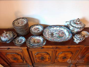 servizio piatti porcellana Inglese XIX secolo