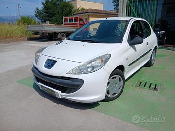 PEUGEOT 206+ AUTOCARRO