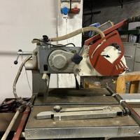 sega ad acqua piastrellisti