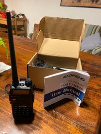 Due Radio ricetrasmittente/walkie talkie BAOFENG