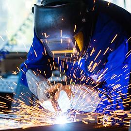 Saldatore filo continuo