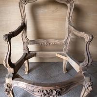 Poltrona di lusso in stile barocco minimale