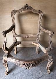 Poltrona di lusso in stile barocco minimale