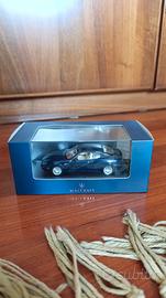 Maserati Coupe met blue MOC028