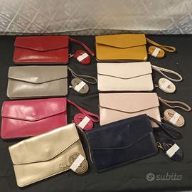 pochette a mano