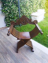 Sedia Savonarola in legno noce