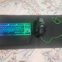 Kit tastiera coolermaster,cuffie e tappetino