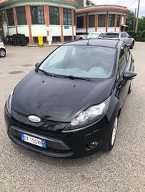 Ford Fiesta 1.4 TDCi 68CV 5 porte Titanium