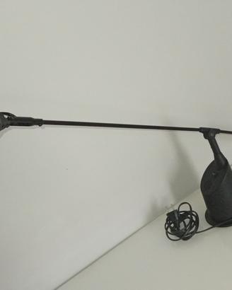 lampada da tavolo TPB modello airone colore nero