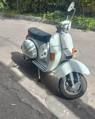 Vespa 125 PX Arcobaleno 