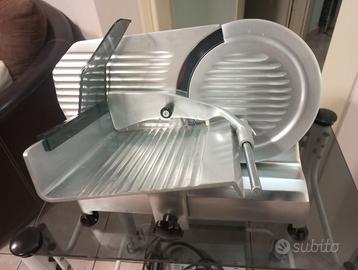 Affettatrice lama 22 cm