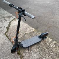 Monopattino ninebot f65i