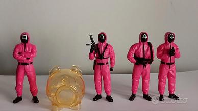 Squid Game 3D Mini Figures + Card Game