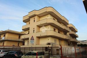 4 LOCALI A CASAGIOVE