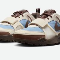 Zoom Field Jaxx Travis Scott