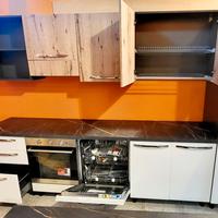 Cucina lineare da cm.330 completa di elettrodomest